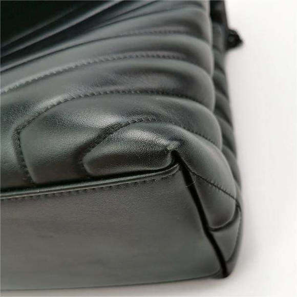 Saint Laurent Medium So Black Calfskin Leather Bag with Black Hardware - Picture 10 of 14